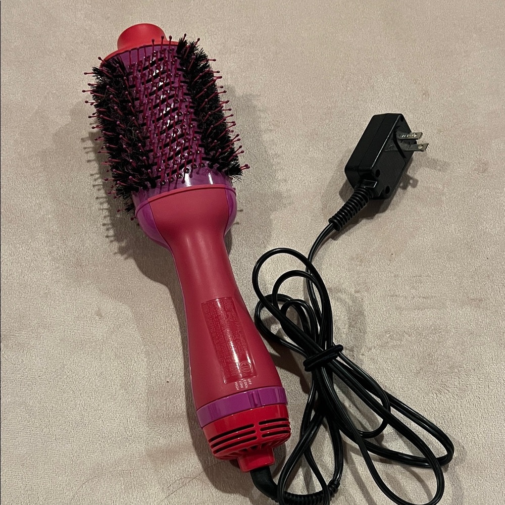 BedHead Hot Pink Hair Dryer Brush